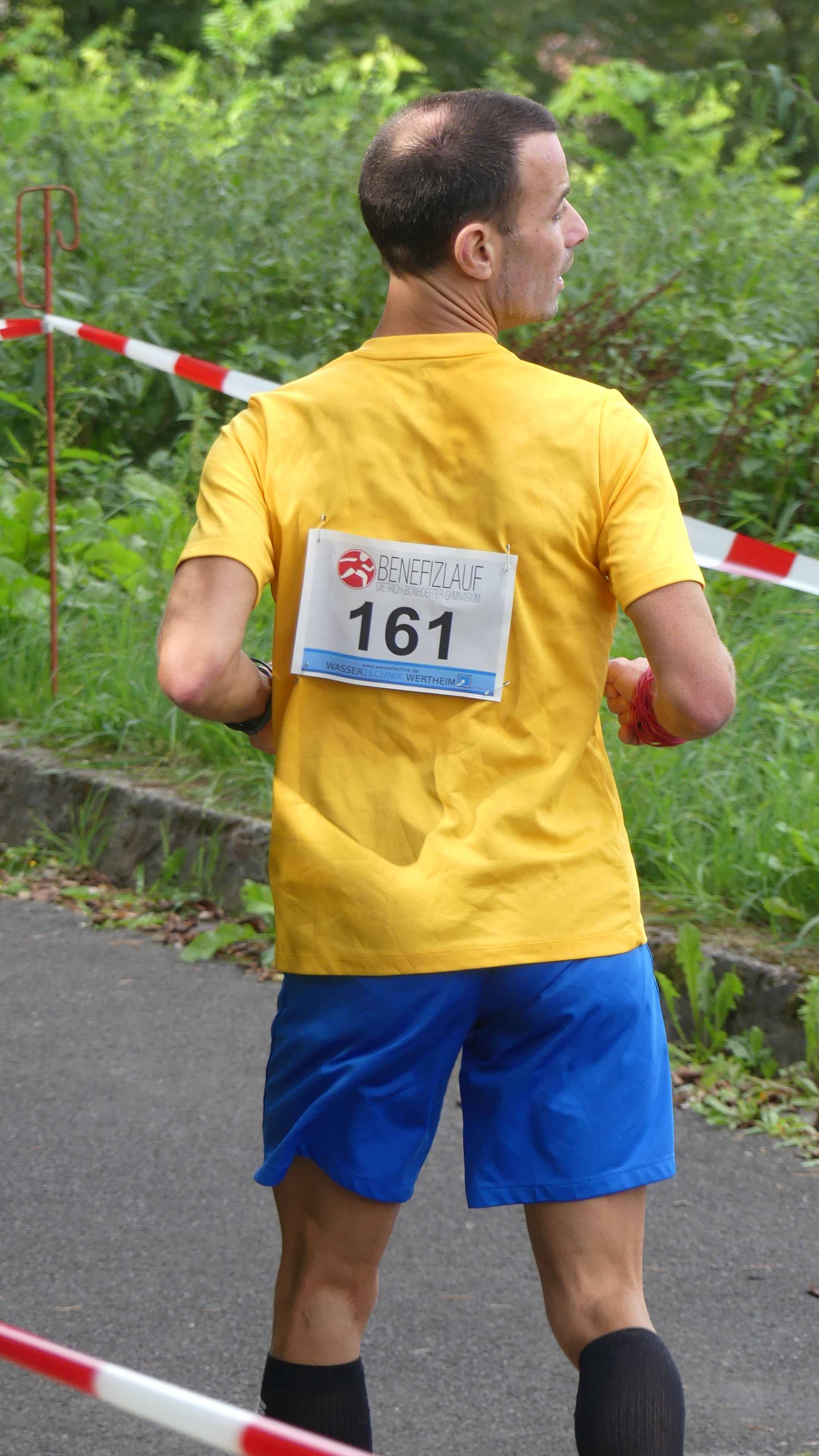 Bild vom 14. Benefizlauf im Jahr 2024. Dies ist das 115. Bild.